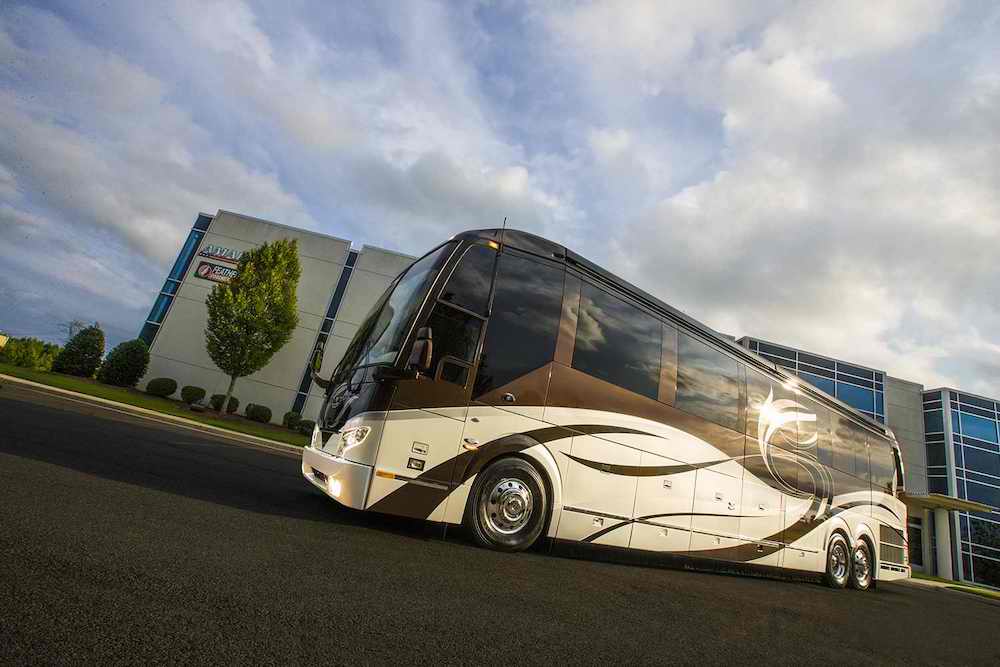 2013 Prevost Featherlite H3-45 For Sale