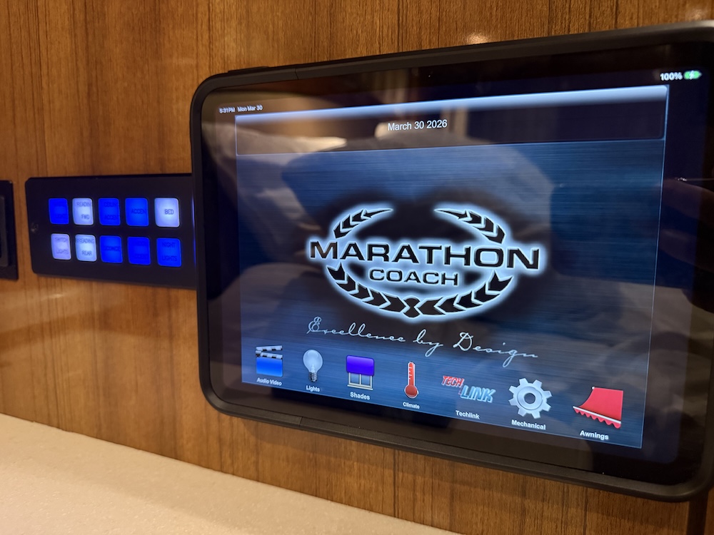 2013 Prevost Marathon XLII For Sale