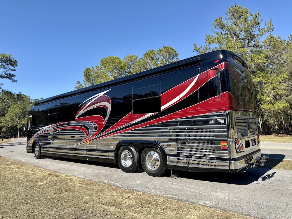 2013 Prevost Marathon XLII For Sale