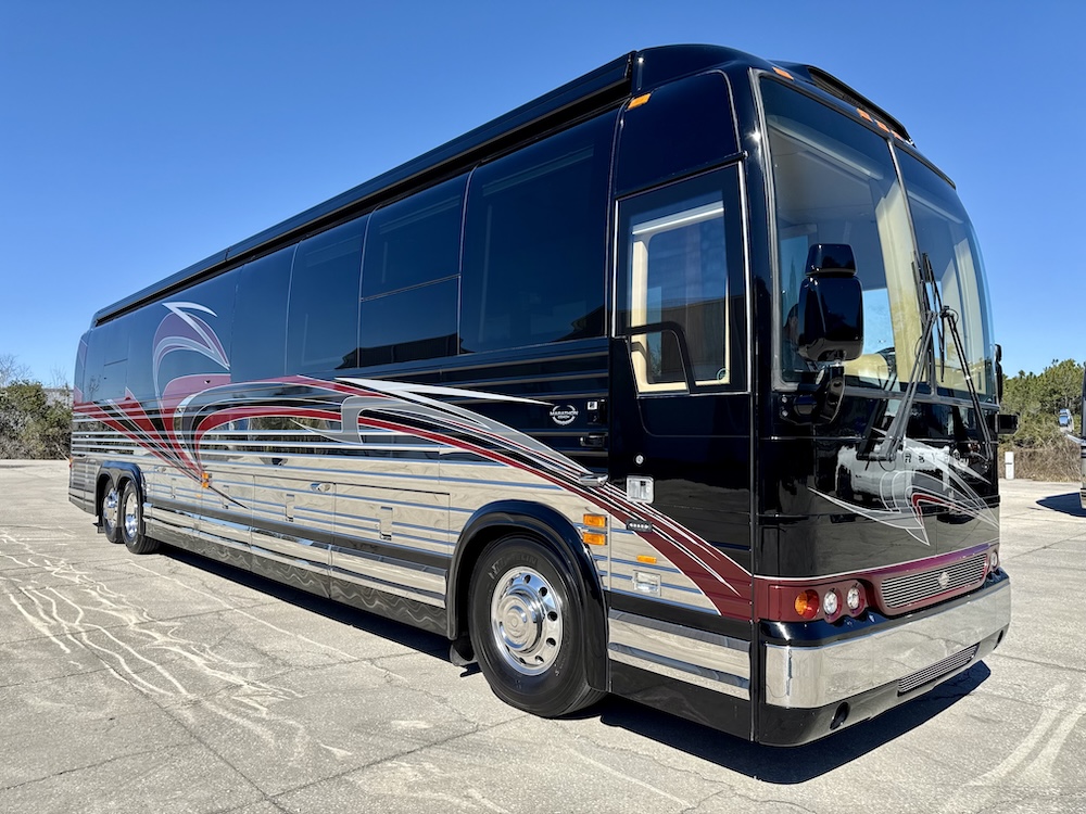 2013 Prevost Marathon XLII For Sale