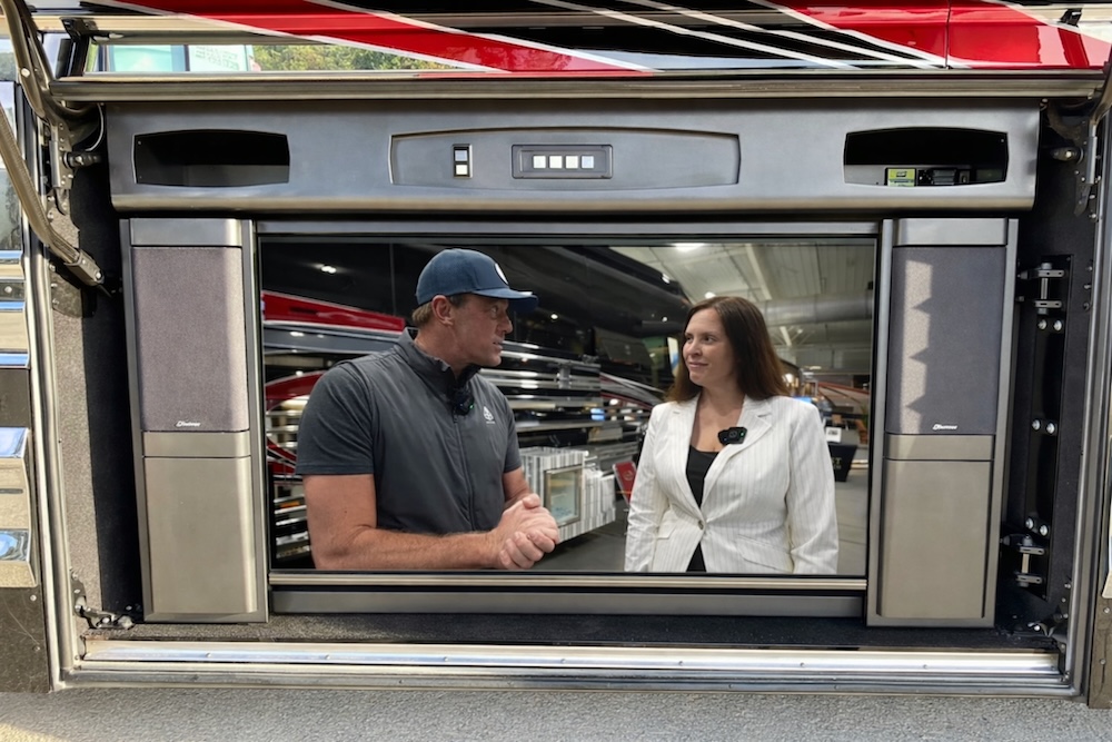 2013 Prevost Marathon XLII For Sale