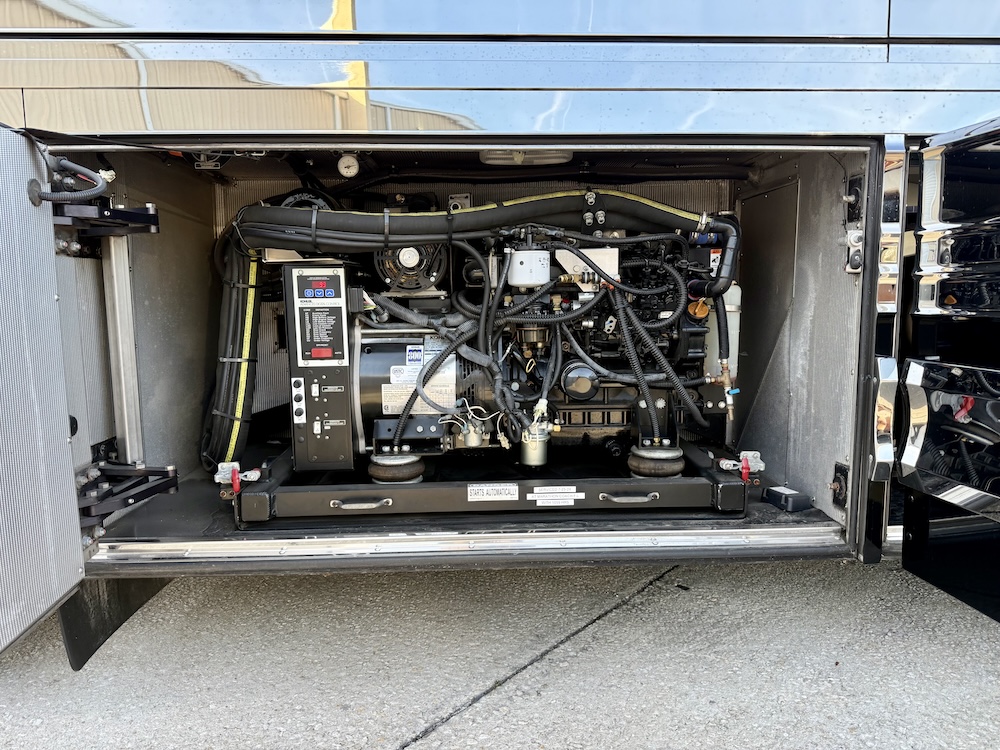 2013 Prevost Marathon XLII For Sale