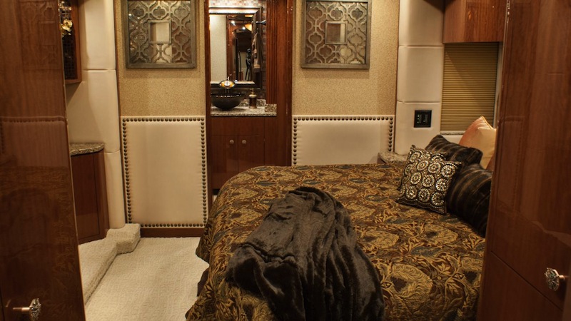 2013 Prevost Millennium H3-45 For Sale