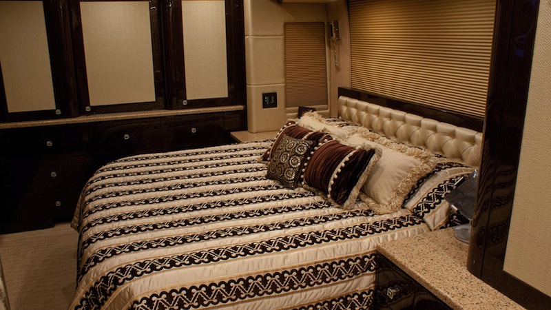 2013 Prevost Millennium H3-45 For Sale