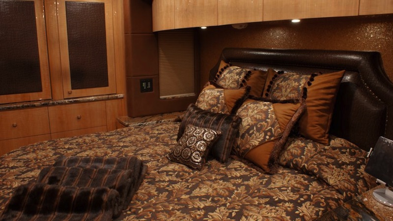 2013 Prevost Millennium H3-45 For Sale