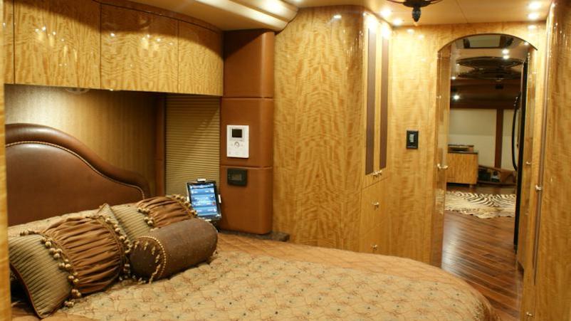 2013 Prevost Millennium H3-45 For Sale