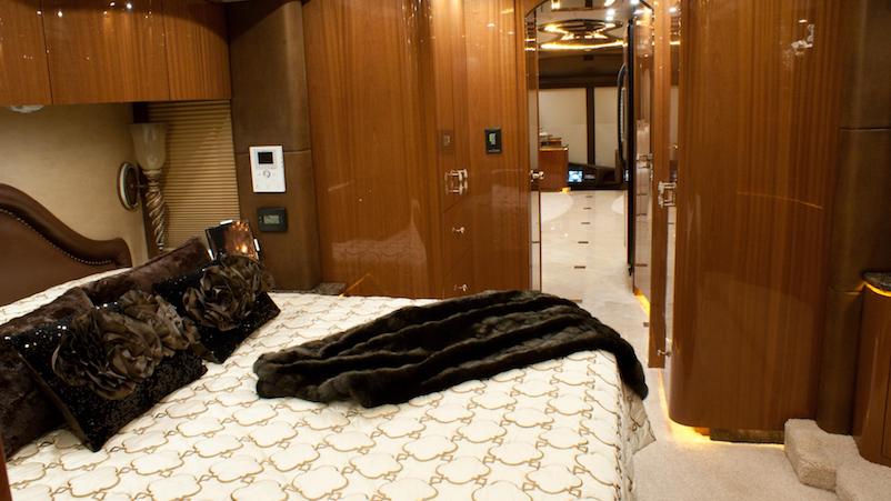 2013 Prevost MIllennium H3-45 For Sale