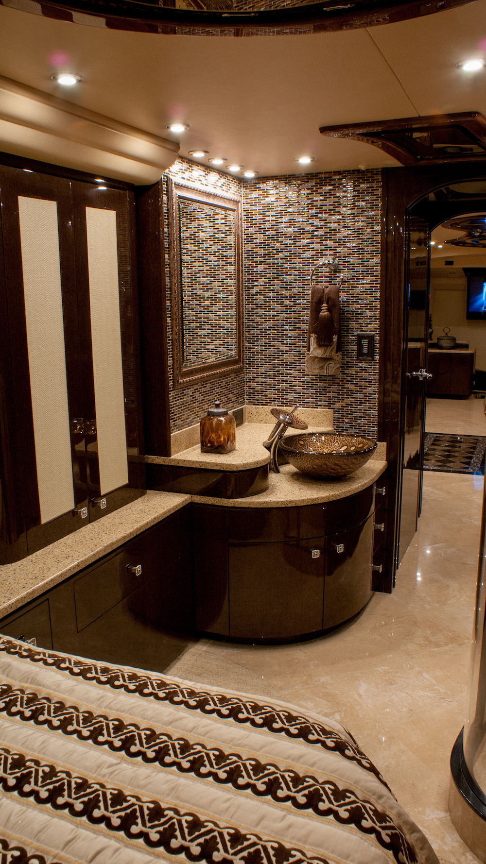 2013 Prevost Millennium H3-45 For Sale