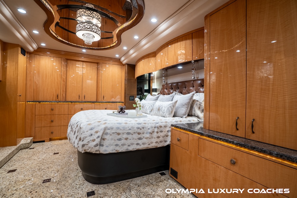 2013 Prevost Millennium H3-45 For Sale