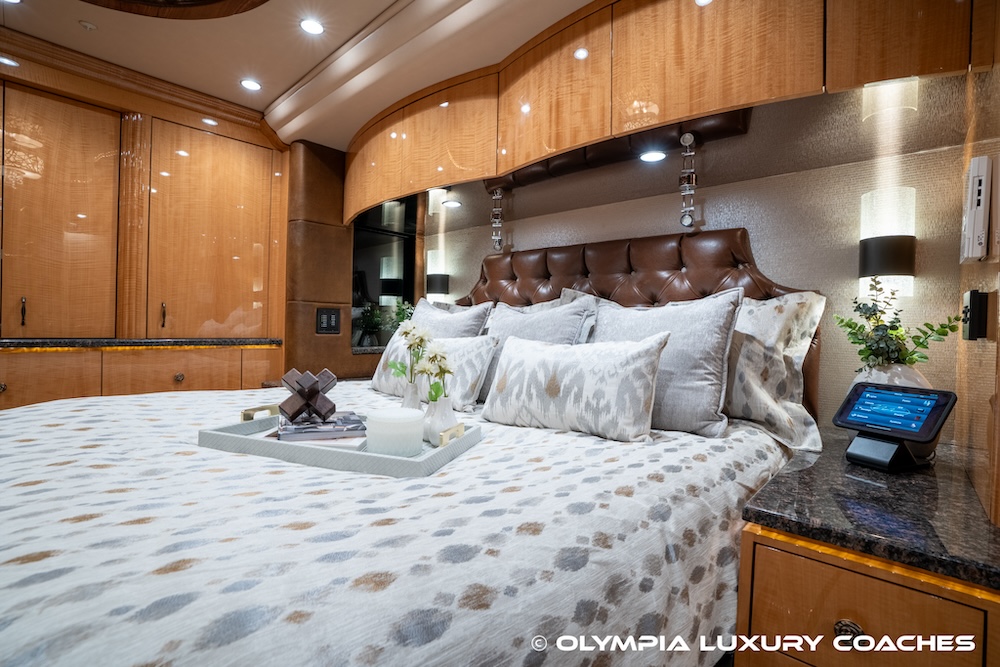 2013 Prevost Millennium H3-45 For Sale