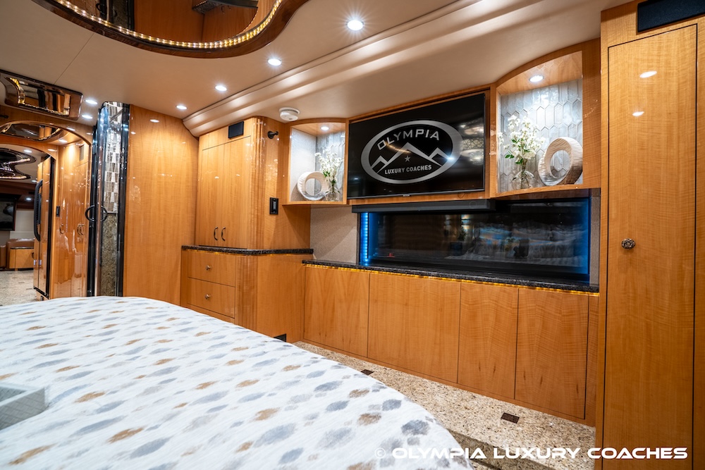 2013 Prevost Millennium H3-45 For Sale