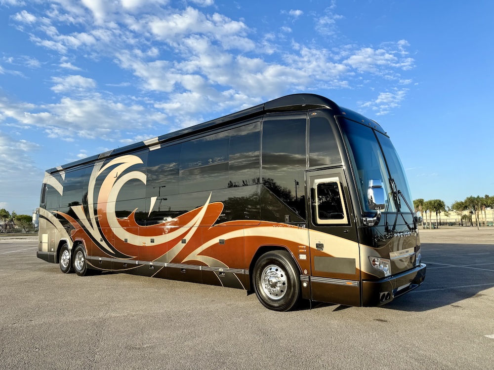 2013 Prevost Outlaw H3-45 For Sale