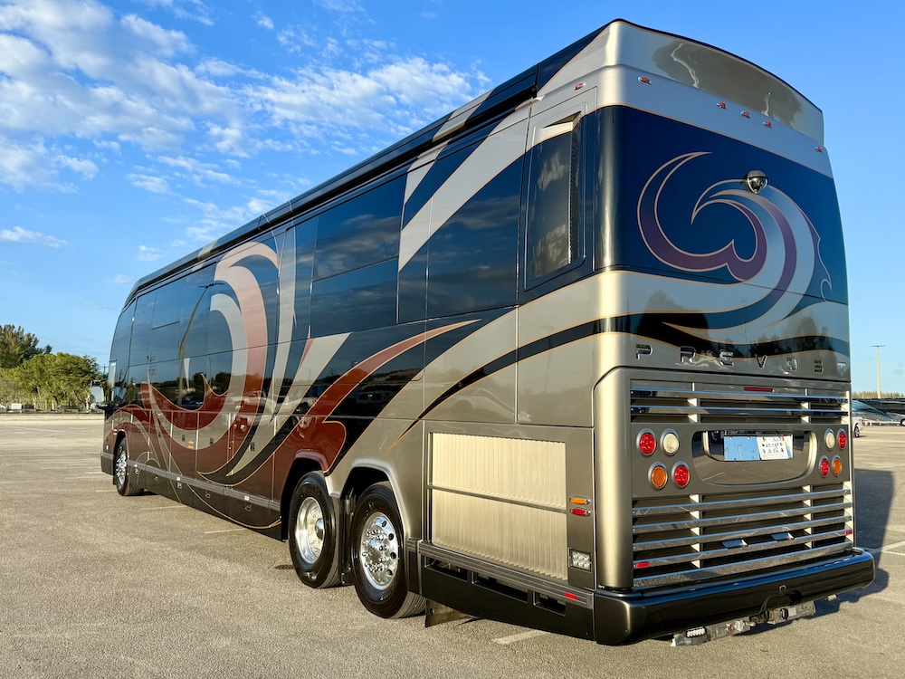 2013 Prevost Outlaw H3-45 For Sale