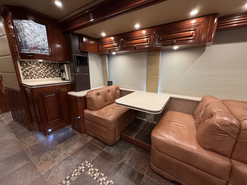 2013 Prevost Outlaw H3-45 For Sale