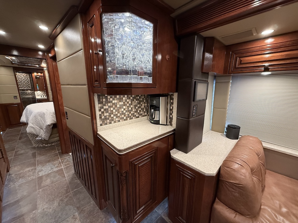 2013 Prevost Outlaw H3-45 For Sale