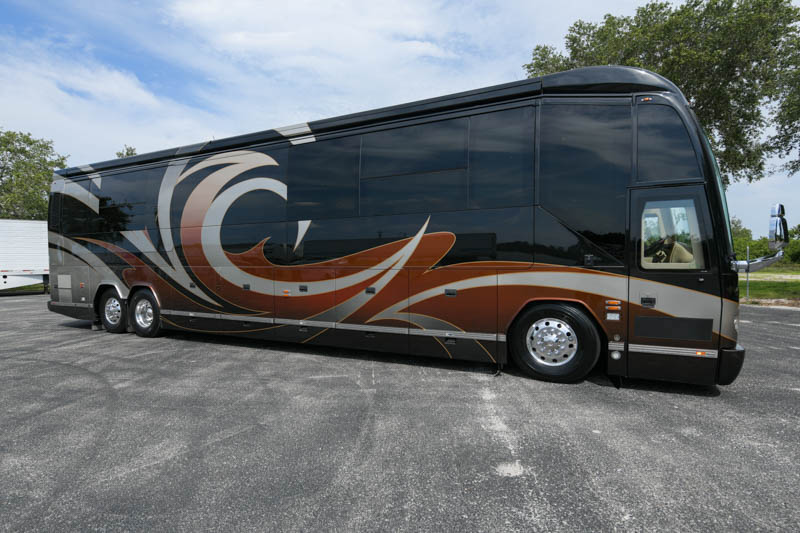 2013 Prevost Outlaw H3-45 For Sale