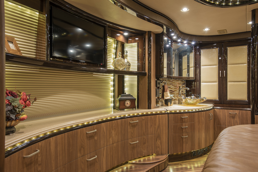 2014 Prevost Liberty H3-45 For Sale