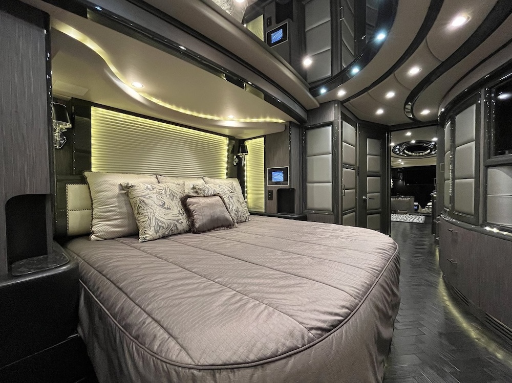 2014 Prevost Liberty H3-45 For Sale