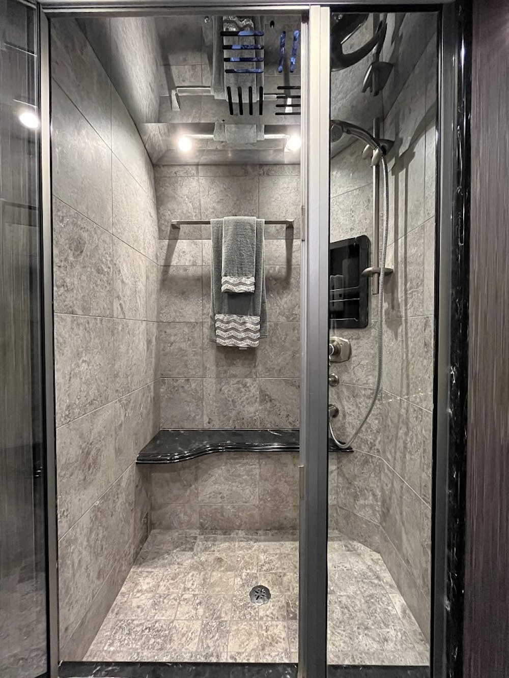 2014 Prevost Liberty H3-45 For Sale