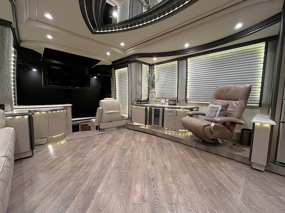 2014 Prevost Liberty H3-45 For Sale