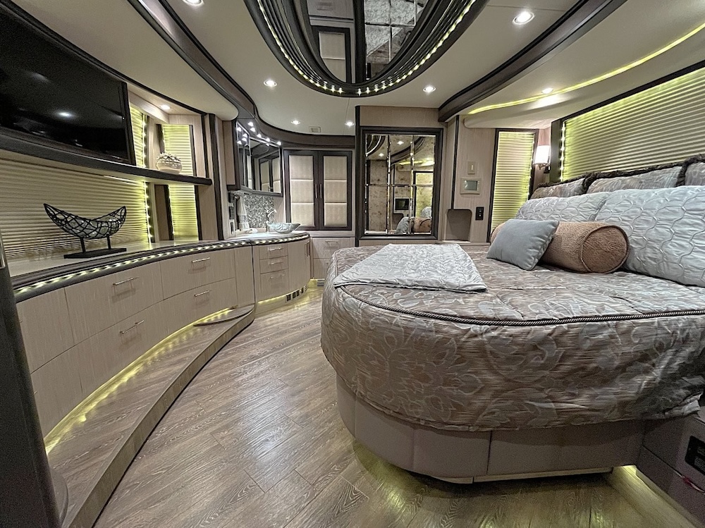 2014 Prevost Liberty H3-45 For Sale