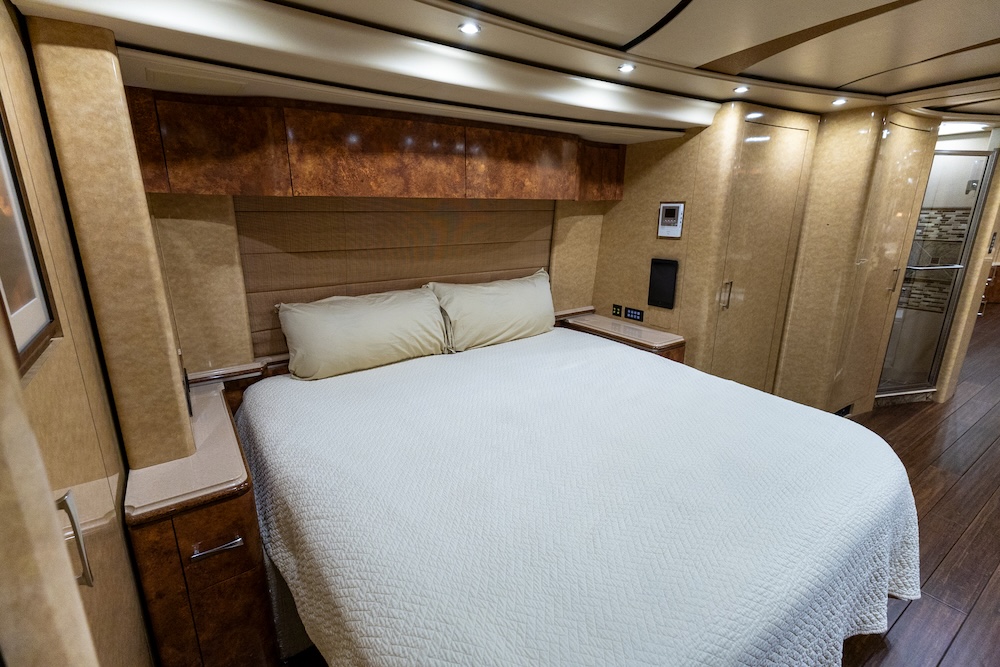 2014 Prevost Marathon  H3-45 For Sale
