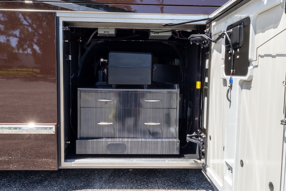 2014 Prevost Marathon  H3-45 For Sale
