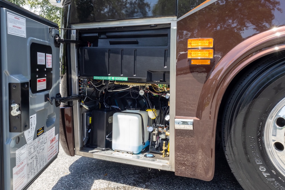 2014 Prevost Marathon  H3-45 For Sale