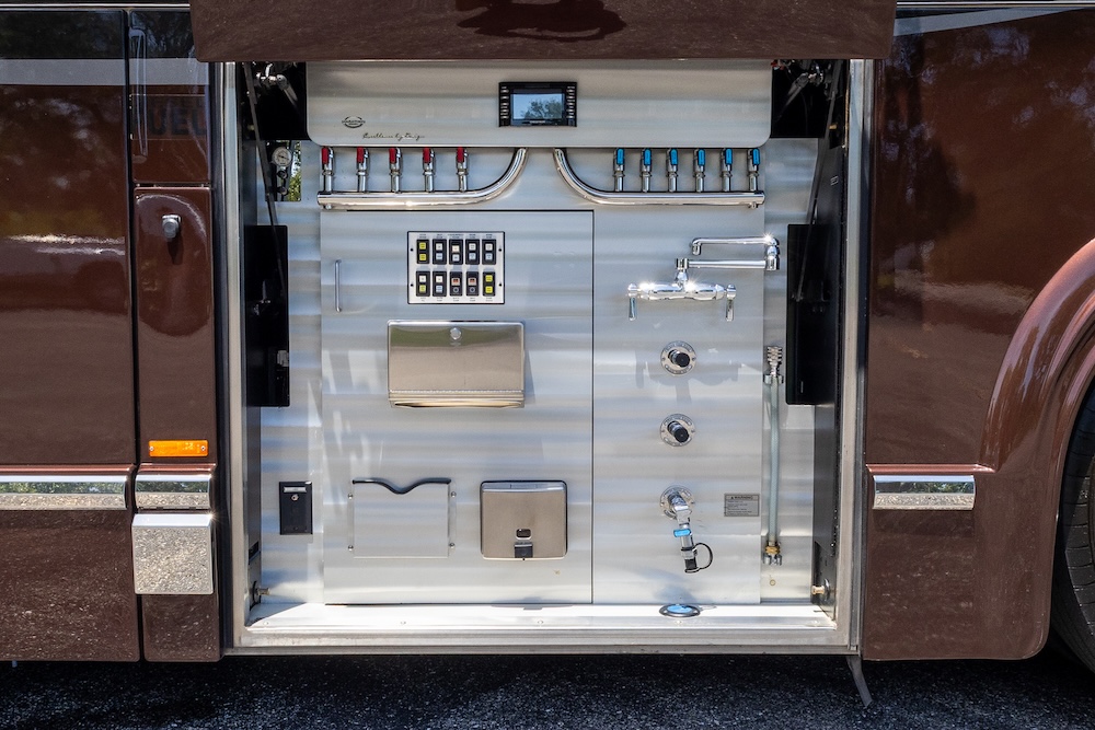 2014 Prevost Marathon  H3-45 For Sale