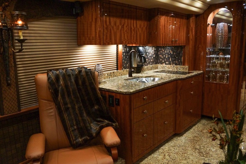 2014 Prevost Millennium H3-45 For Sale