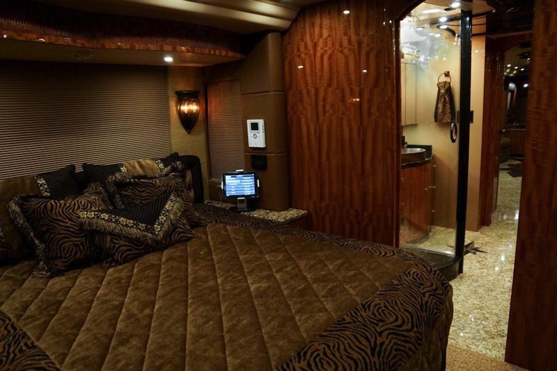 2014 Prevost Millennium H3-45 For Sale