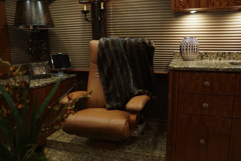 2014 Prevost Millennium H3-45 For Sale