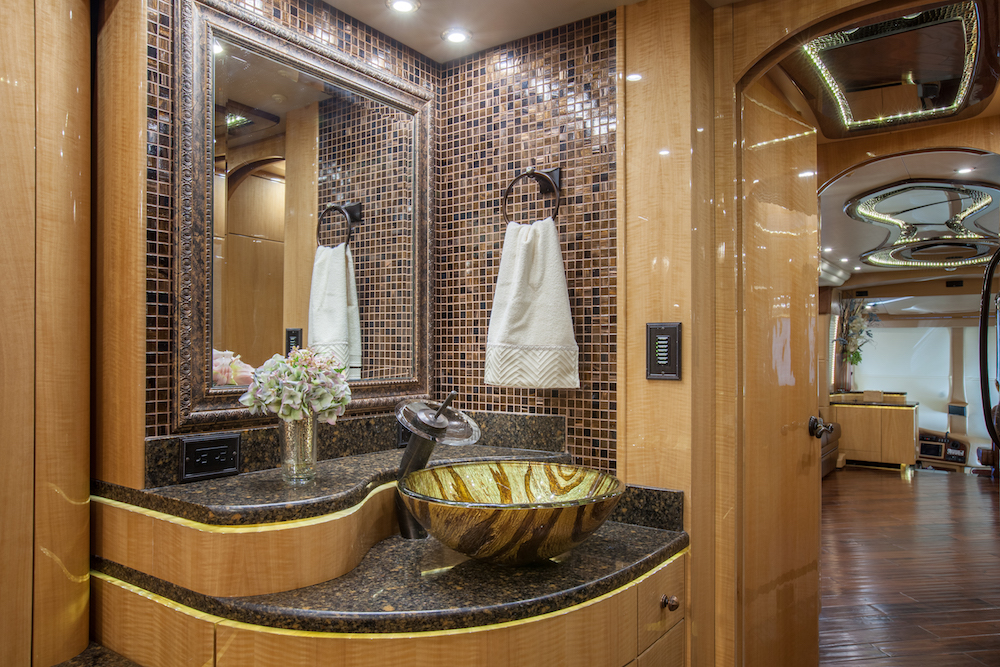 2014 Prevost Millennium H3-45 For Sale