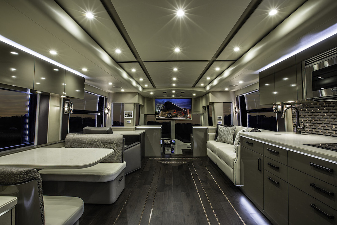 2015 Prevost Featherlite H3-45 For Sale