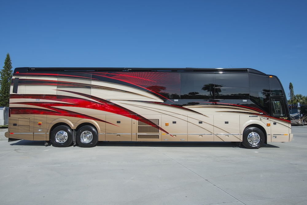 2015 Prevost  H3-45 For Sale