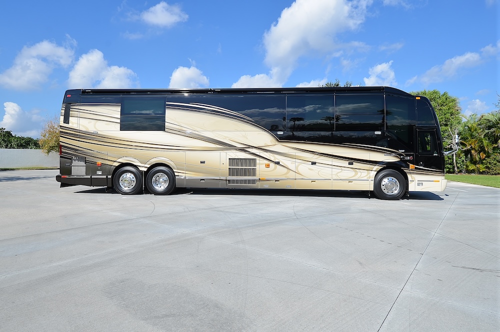 2015 Prevost Liberty H3-45 For Sale