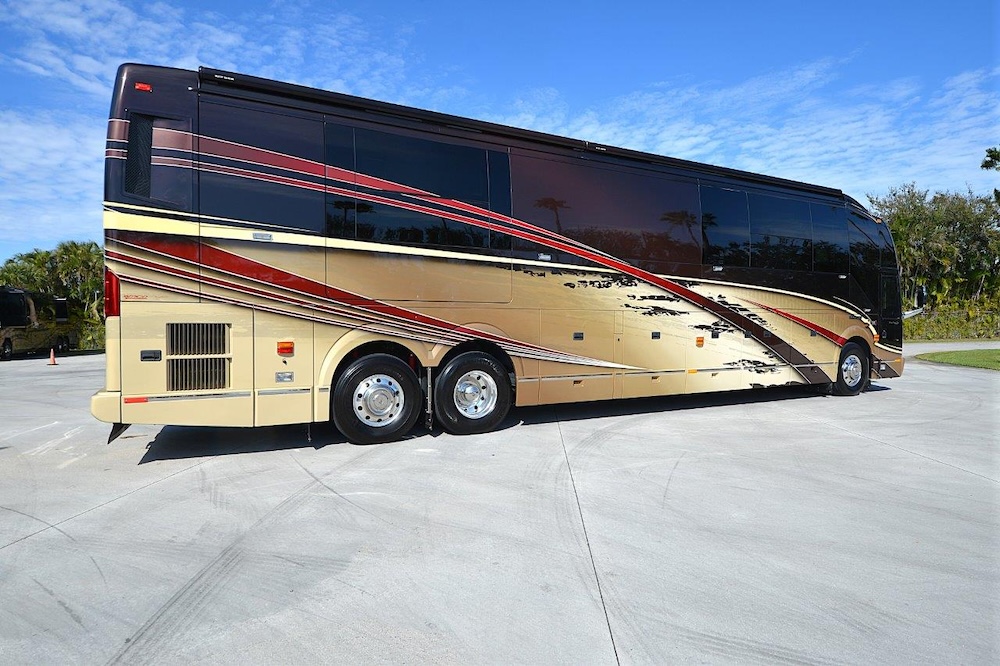 2015 Prevost Liberty H3-45 For Sale