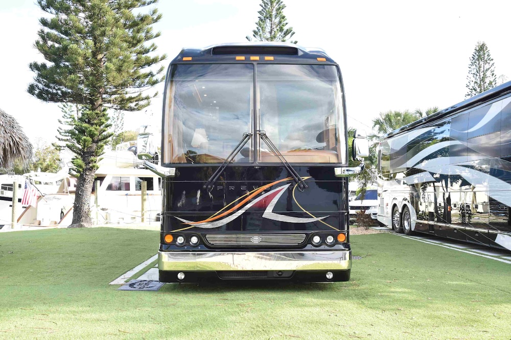 2015 Prevost Marathon X3 For Sale