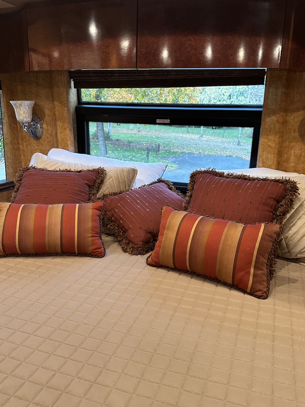 2015 Prevost Marathon X3 For Sale