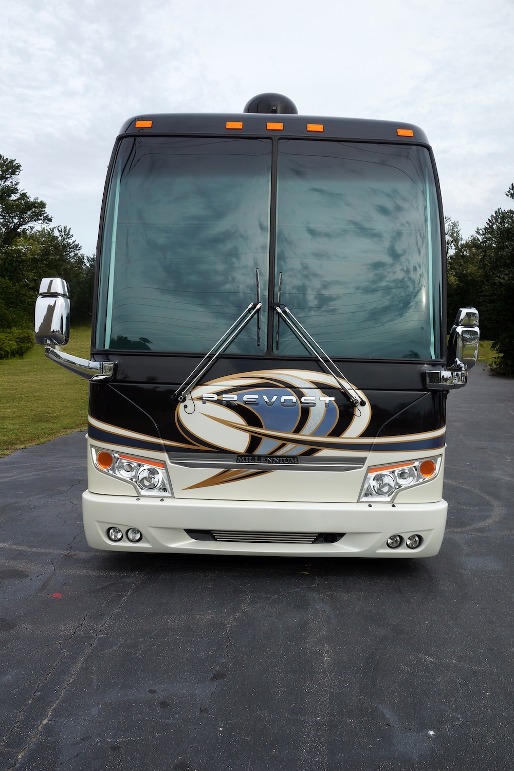2015 Prevost Millennium H3-45 For Sale