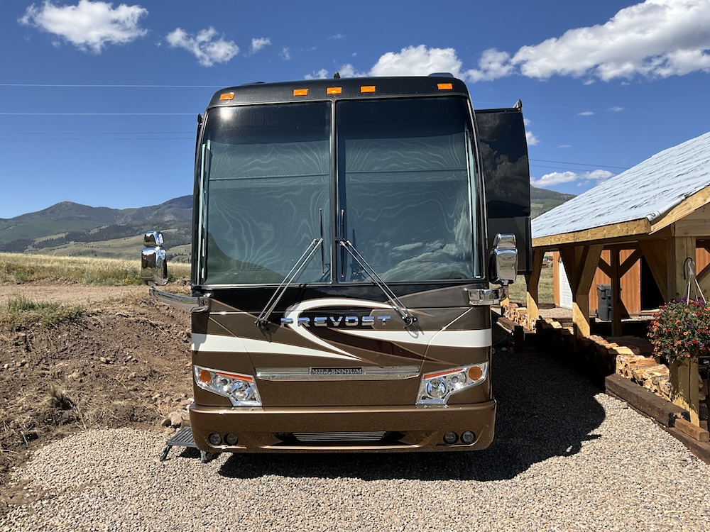 2015 Prevost Millennium  H3-45 For Sale