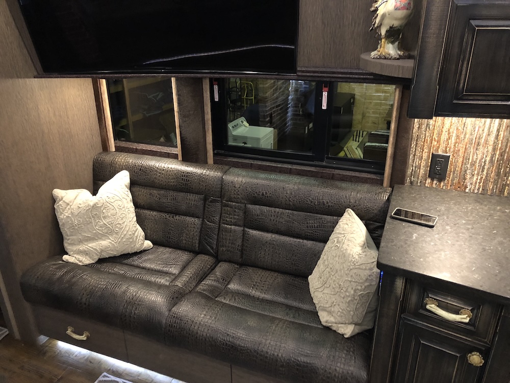 2015 Prevost X3 For Sale