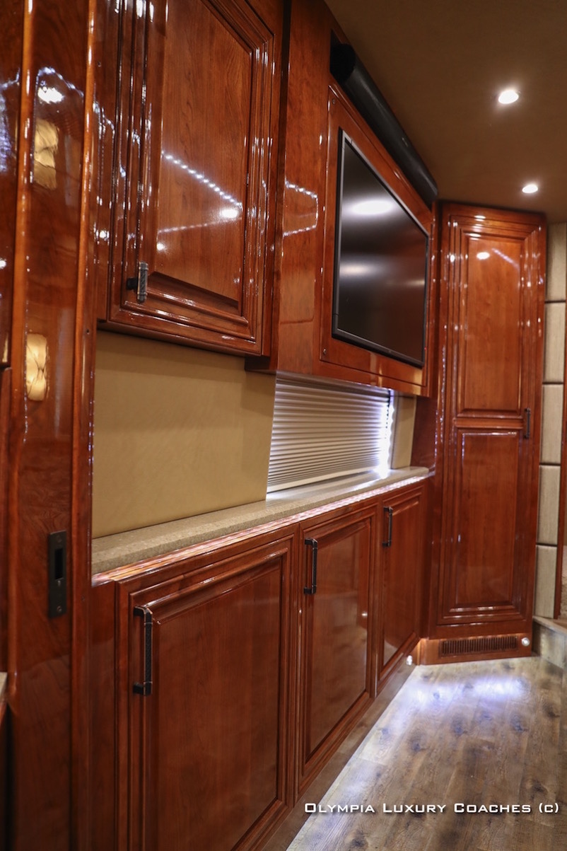 2016 Prevost Emerald X3 For Sale