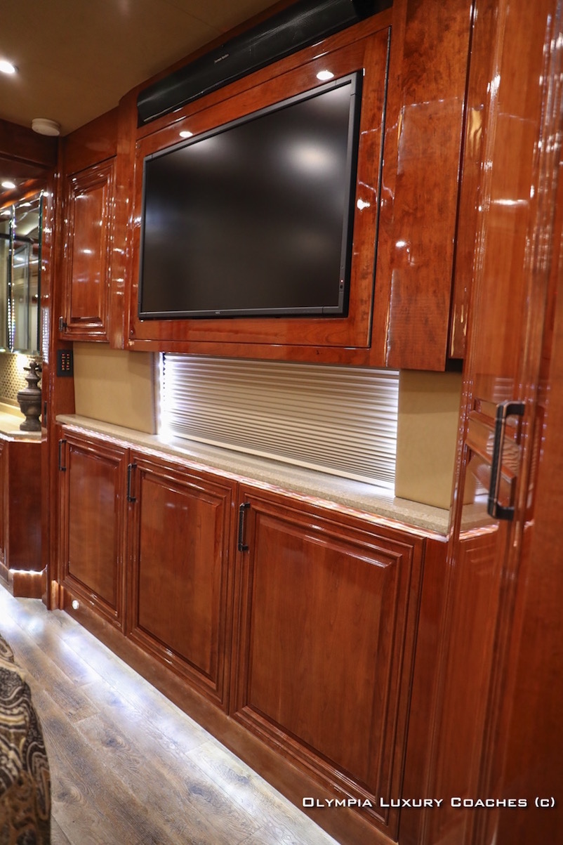 2016 Prevost Emerald X3 For Sale