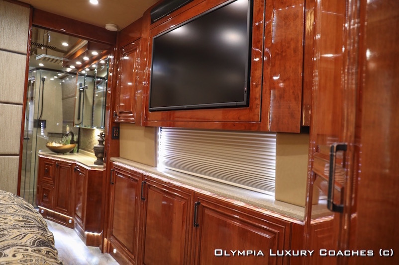 2016 Prevost Emerald X3 For Sale