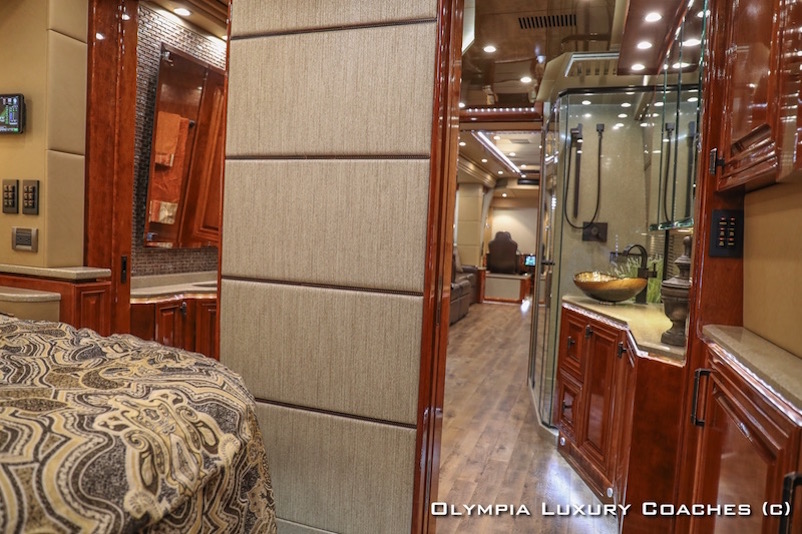 2016 Prevost Emerald X3 For Sale