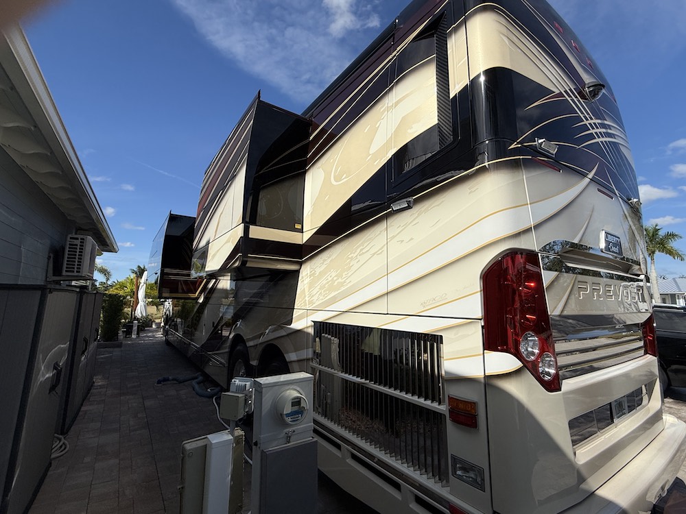 2016 Prevost Liberty H3-45 For Sale
