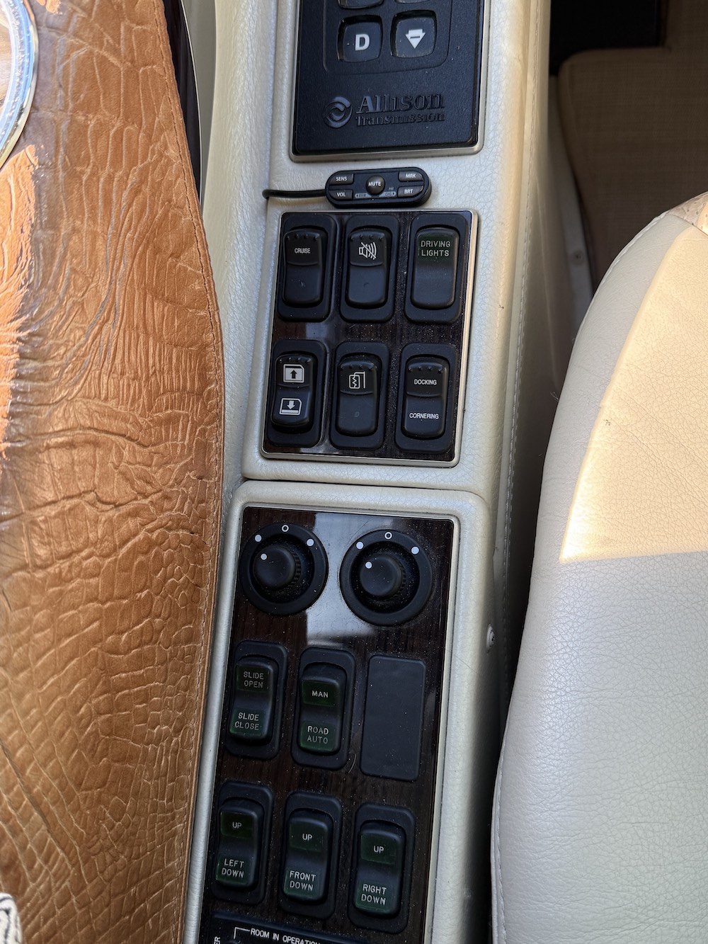 2016 Prevost Liberty H3-45 For Sale