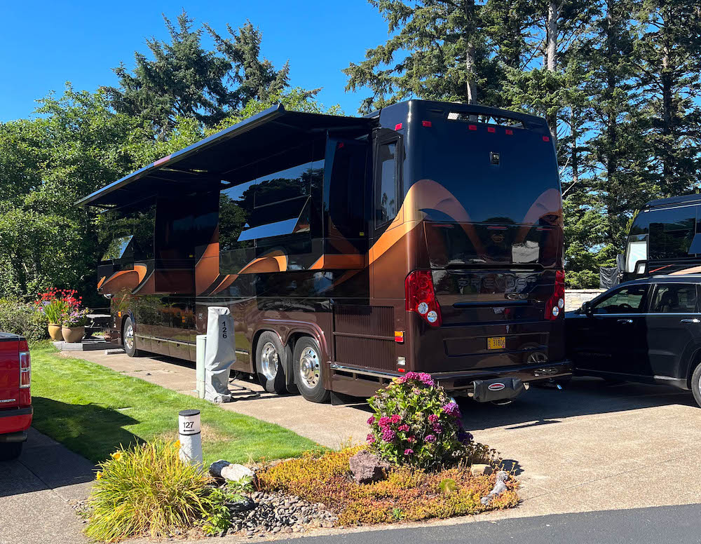 2016 Prevost Marathon H3-45 For Sale