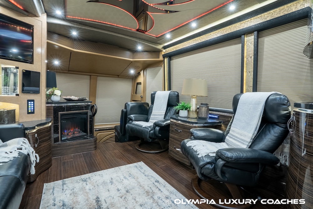 2016 Prevost Marathon H3-45 For Sale